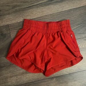 lululemon shorts size 4